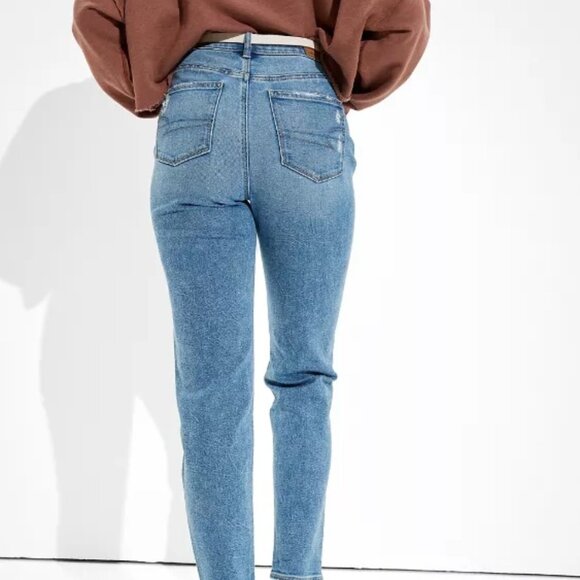NWT AE Stretch Mom Straight Jean - Picture 4 of 11
